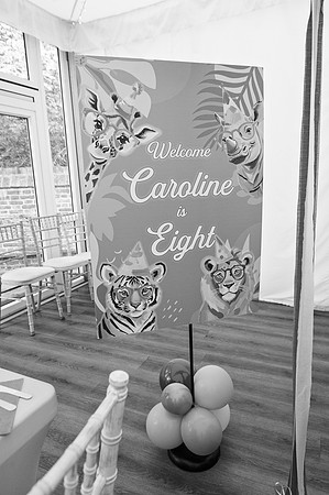 caroline250002