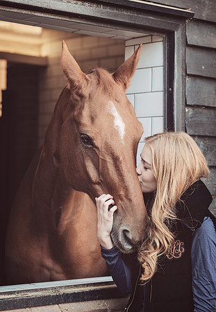 anniebrunt25064