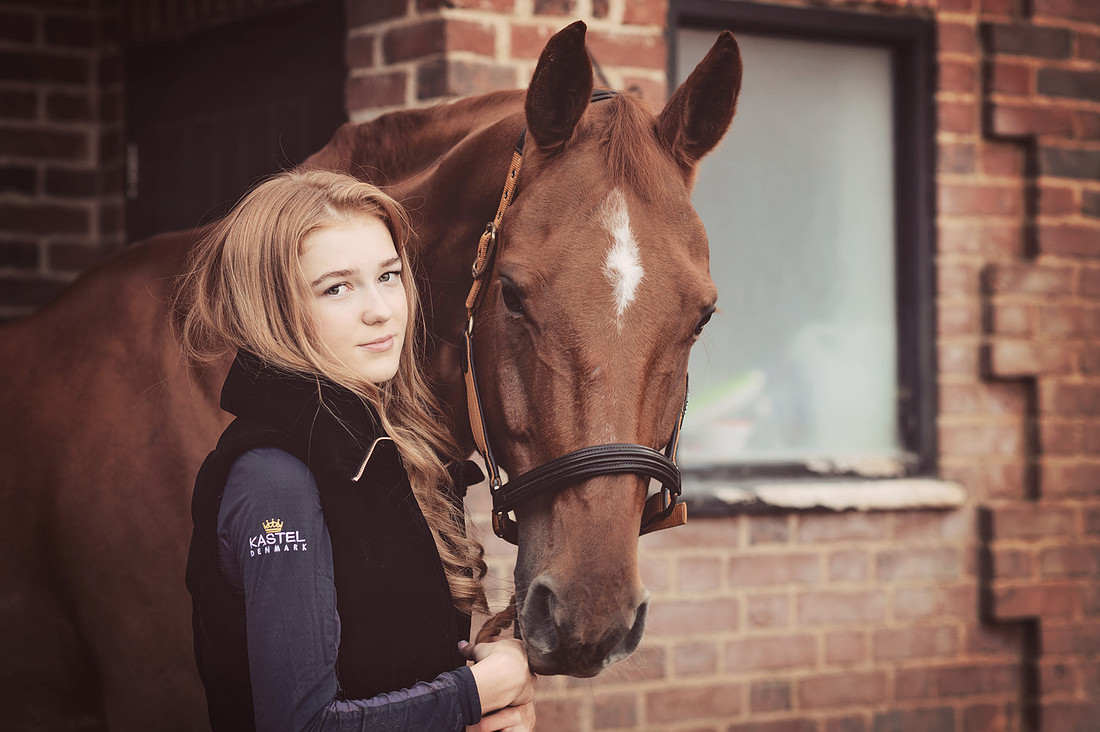 anniebrunt25092