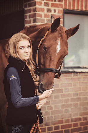 anniebrunt25096