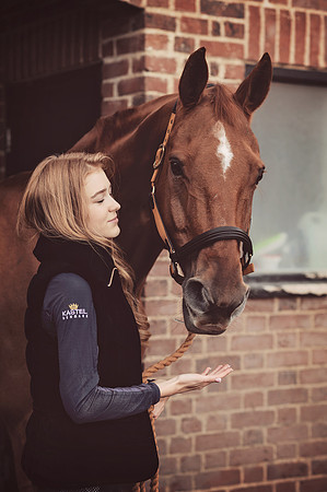 anniebrunt25102