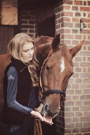 anniebrunt25105