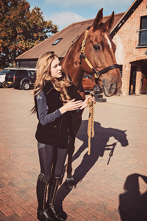 anniebrunt25146
