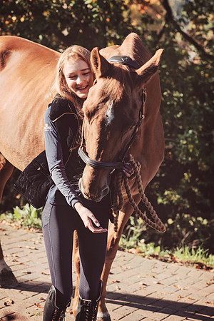anniebrunt25172