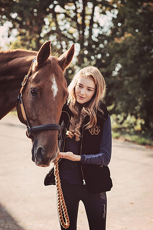 anniebrunt25190