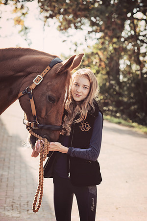anniebrunt25192