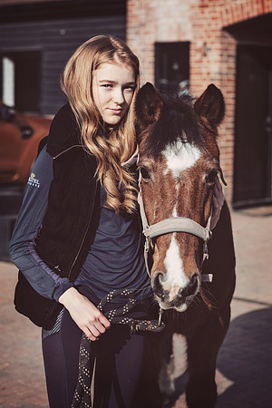 anniebrunt25246