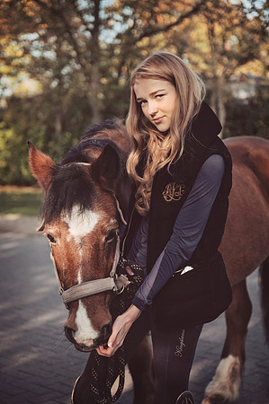 anniebrunt25270