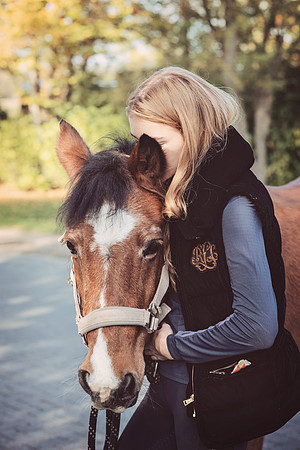 anniebrunt25282