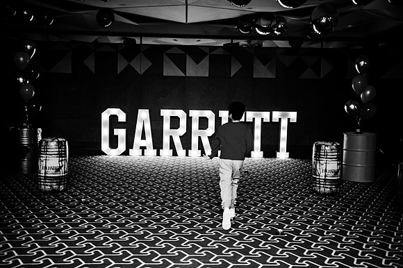 garret044